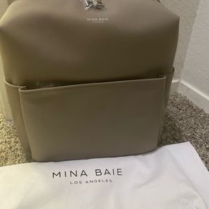 NWT Mina Baie Viola Gray Stevie Midi